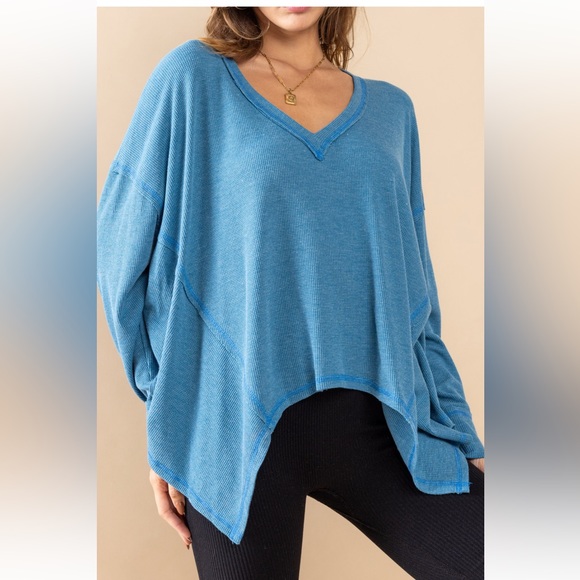 Knit Thermal V-neck Reverse st Oversized Casual top - Picture 5 of 5
